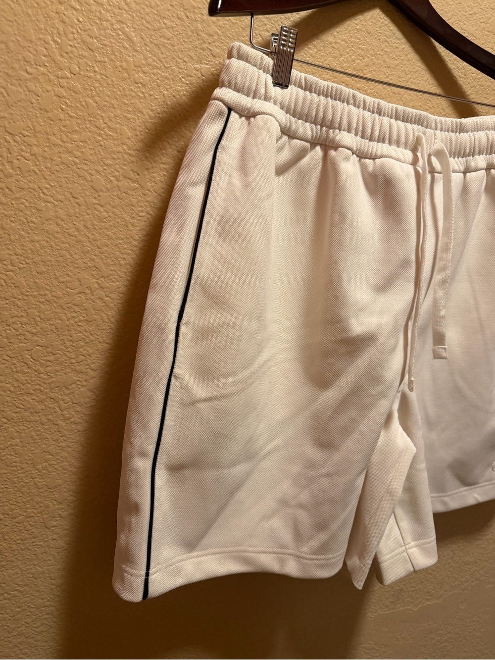 New Authentic Gucci Logo Colors Shorts White Size XL / 32 - 38 Waist - Picture 5 of 14